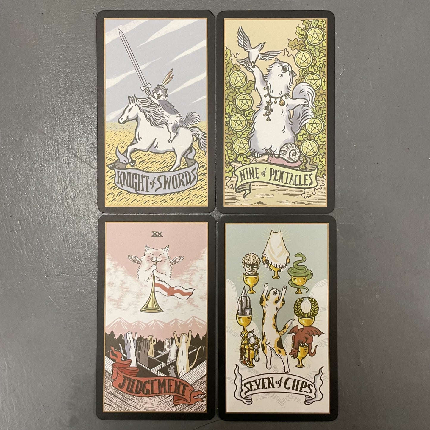 Stray Cat Tarot Black Gold Edition 78 cards