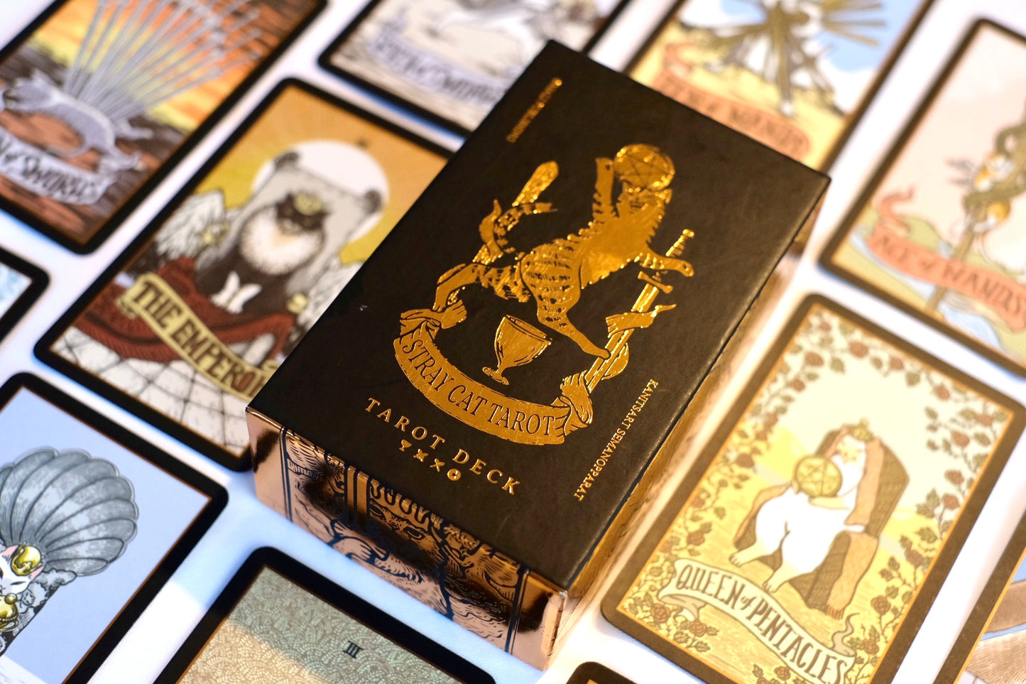 Stray Cat Tarot Black Gold Edition 78 cards