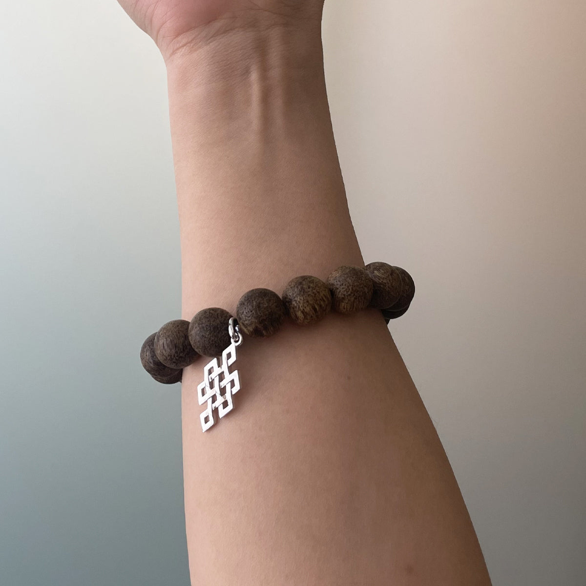 天然沈香手串14MM 純銀925 無盡結吊墜 I 佛禪禮物之選